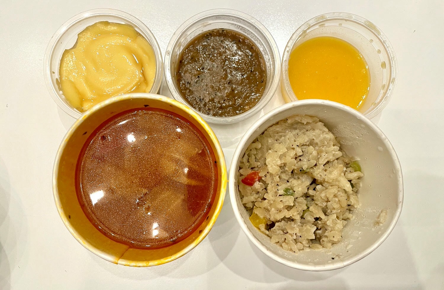 外帶美食|紅屋牛排館外帶便當只要400元,防疫期間也能享受頂級美食。 - 第6張圖 外帶美食|紅屋便當醬料