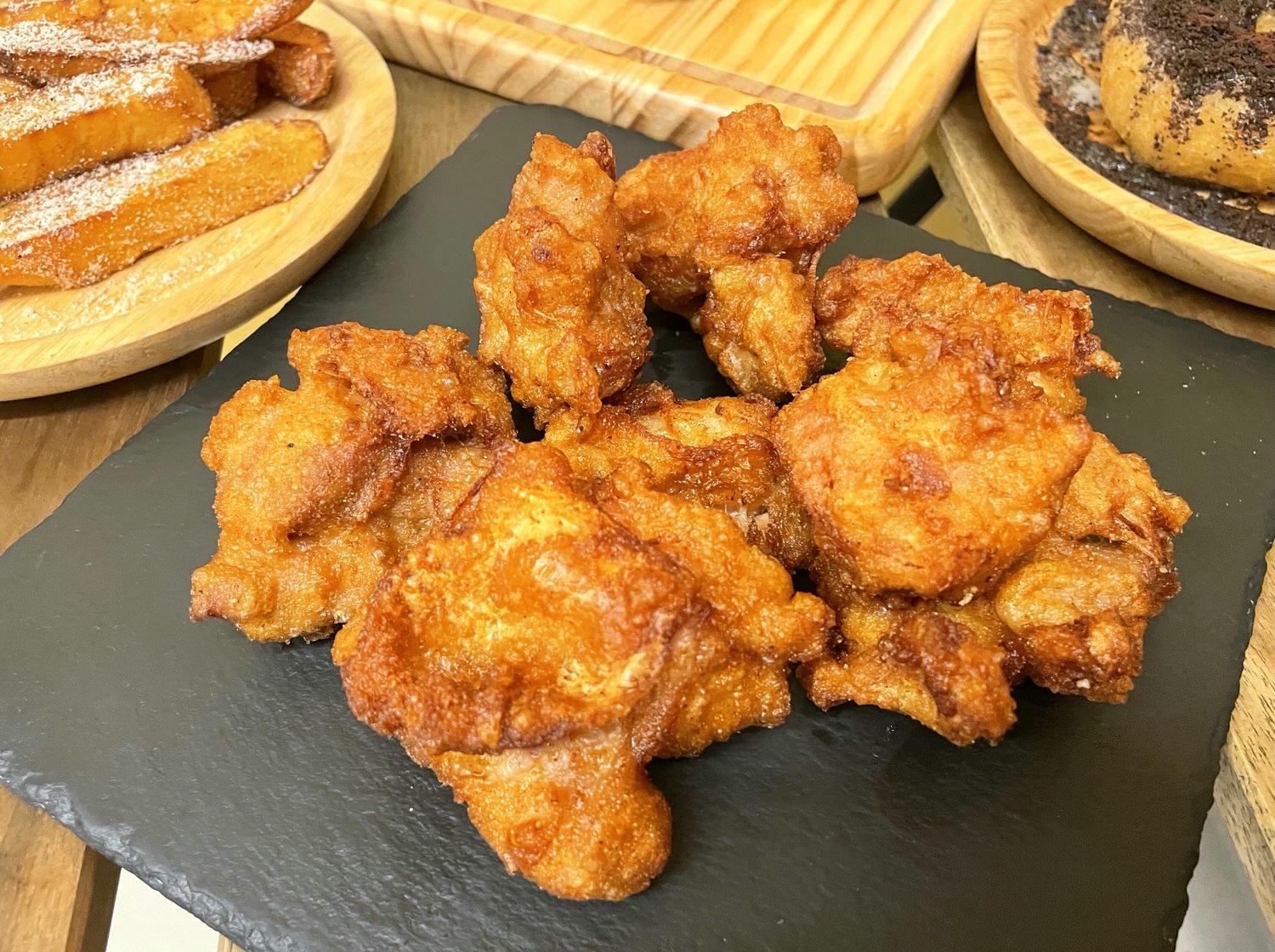 新北美食|三重宵夜「1987轉雞炸物三重店」必吃明太子唐揚雞與Q米甜甜圈。 - 第8張圖
