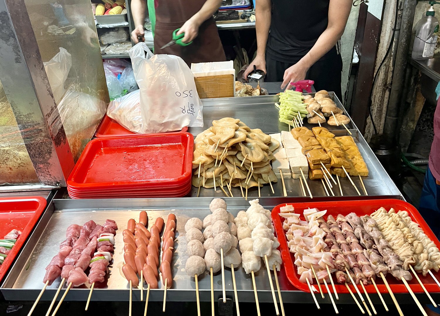 新北美食|三重在地人推薦燒烤「嘉義碳烤」超過十年的排隊宵夜美食,附菜單。 - 第5張圖