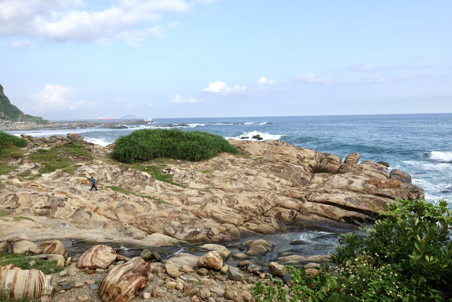 新北景點|東北角瑞芳濱海公路超美秘境「南雅奇岩」,海蝕風化造型巨石。 - 第15張圖