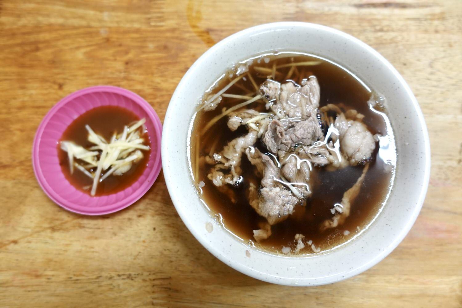 台南美食|在地人推薦必吃的宵夜熱炒美食「老泰羊肉店」,無羊騷味的平價銅板美食。 - 第7張圖