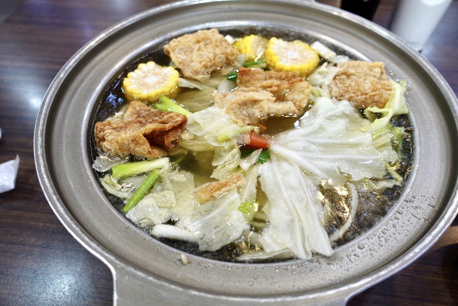 台南美食|台南溫體牛涮涮鍋劉家莊牛肉爐,首間現切本土溫體牛肉,店家附停車場。 - 第17張圖