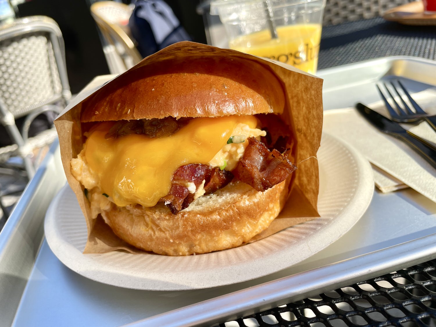 東京新宿美式早午餐「eggslut」洛杉磯排隊美式嫩蛋漢堡。 - 第9張圖