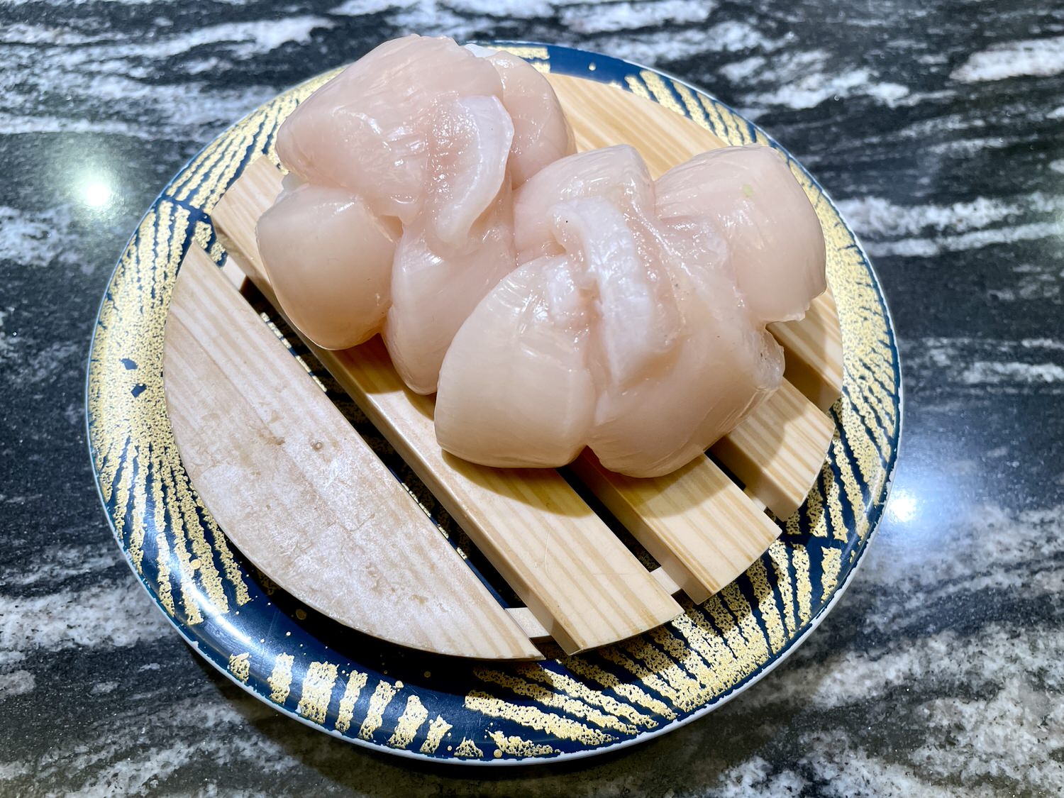 東京銀座必吃排隊美食「根室花丸迴轉壽司」抽號碼牌等三小時! - 第10張圖 根式花丸迴轉壽司