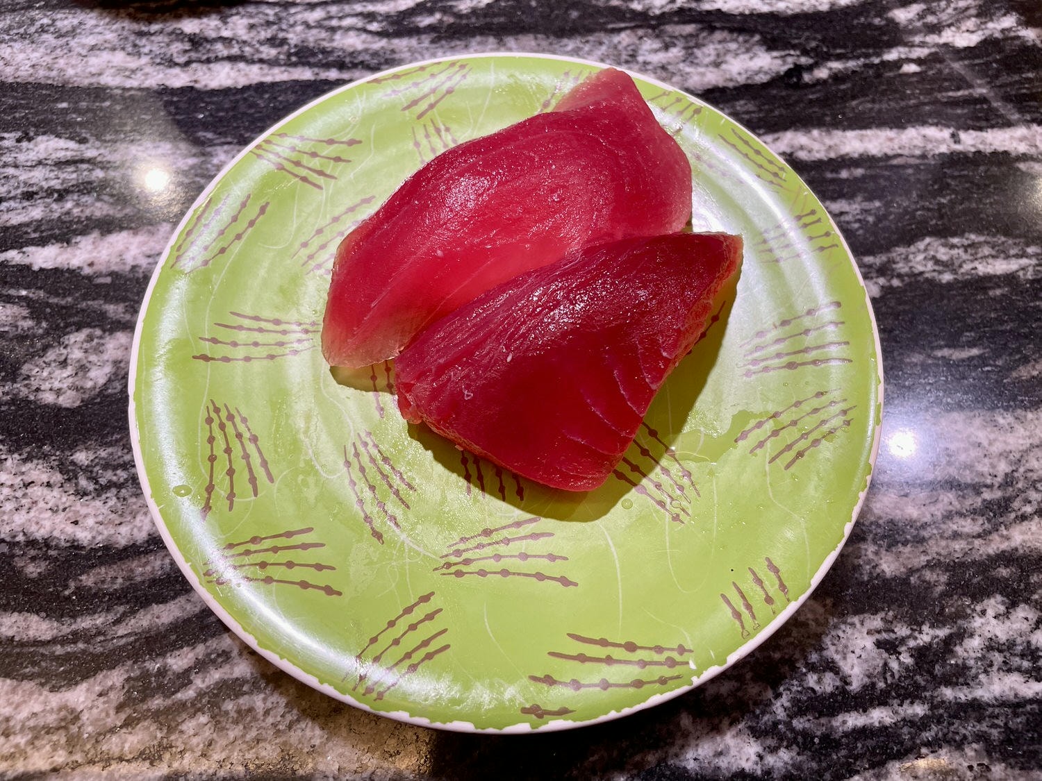 東京銀座必吃排隊美食「根室花丸迴轉壽司」抽號碼牌等三小時! - 第9張圖 根式花丸迴轉壽司