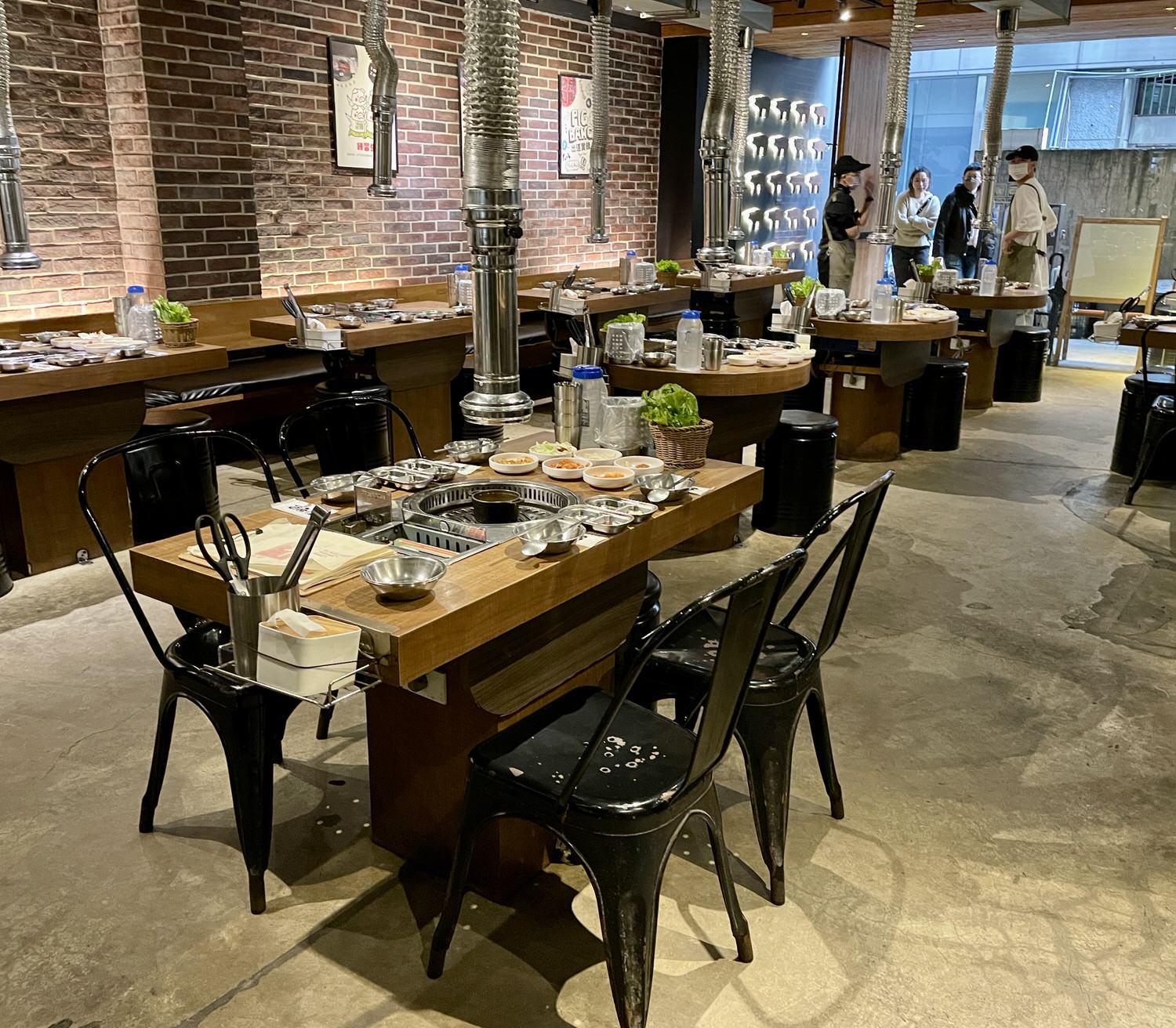 台北中山預約制道地平價韓式烤肉「吃肉EatMeat」小菜蒸蛋無限續。 - 第4張圖
