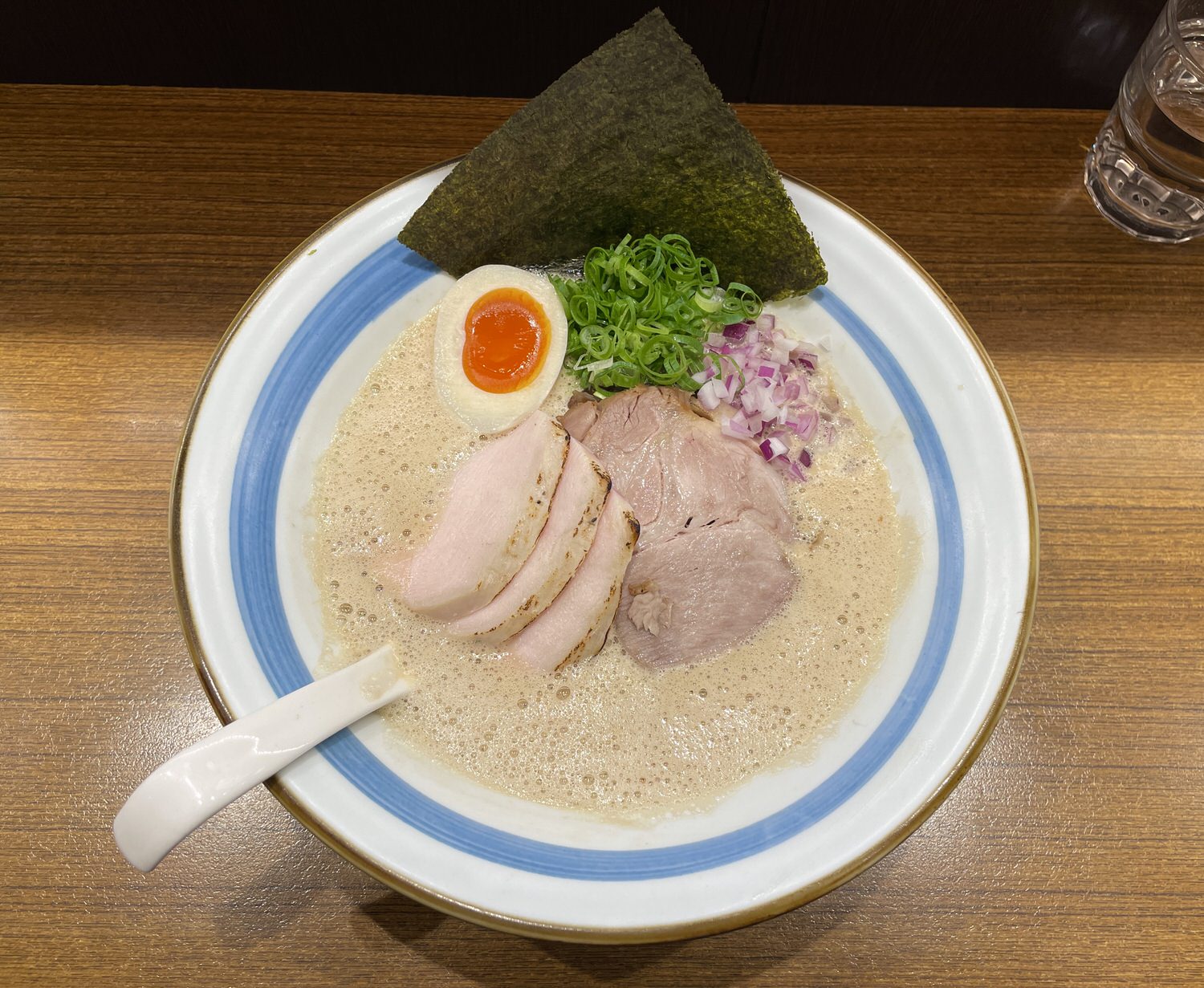 台中美食|台中排隊美食推薦日式拉麵店「千勝軒」,品嚐道地的日式濃郁風味。 - 第4張圖