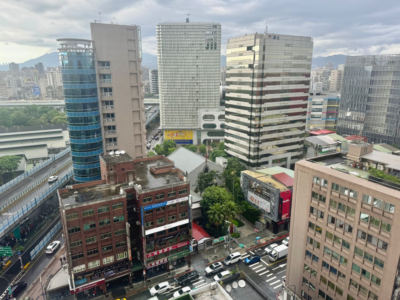 台北日系連鎖飯店「格拉斯麗台北飯店」入住體驗,交通便利、舒適日式風格。 - 第14張圖 格拉斯麗台北飯店