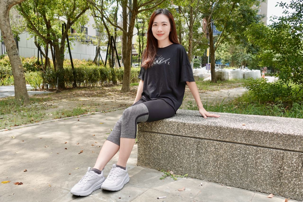男女通用護膝推薦「STAR LACE」矽米子能量機能護膝,透氣吸濕排汗、日常減壓保養。 - 第2張圖 STAR LACE 矽米子能量機能護膝