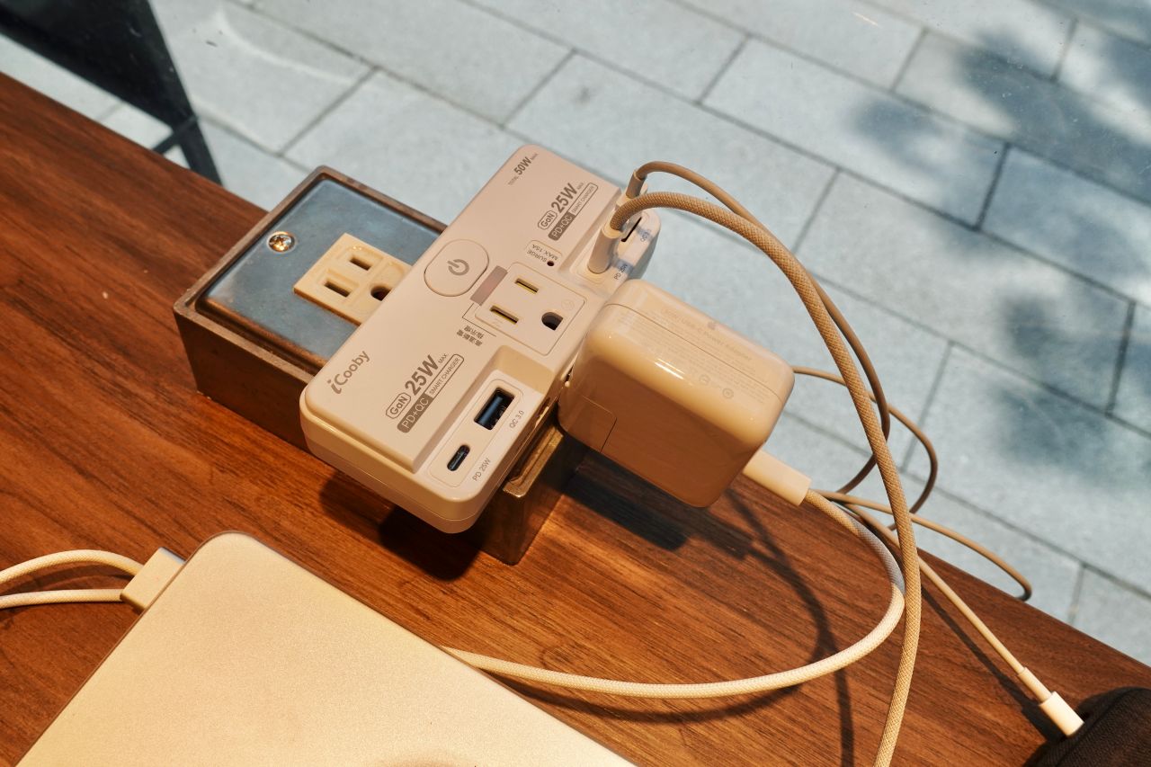 「iCooby NW2 雙閃充小幫手」出門必備「一換六充電神器」四種規格充電模式一次滿足! - 第7張圖 iCooby NW2 雙閃充小幫手