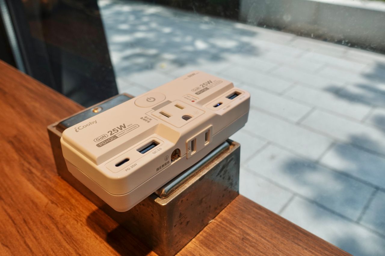 「iCooby NW2 雙閃充小幫手」出門必備「一換六充電神器」四種規格充電模式一次滿足! - 第6張圖 iCooby NW2 雙閃充小幫手