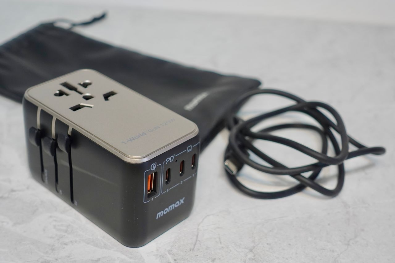 出國最佳轉接頭推薦「MOMAX 120W 全方位快充旅行插座」樂淘日本代購享優惠折扣! - 第2張圖 MOMAX 120W 全方位快充旅行插座