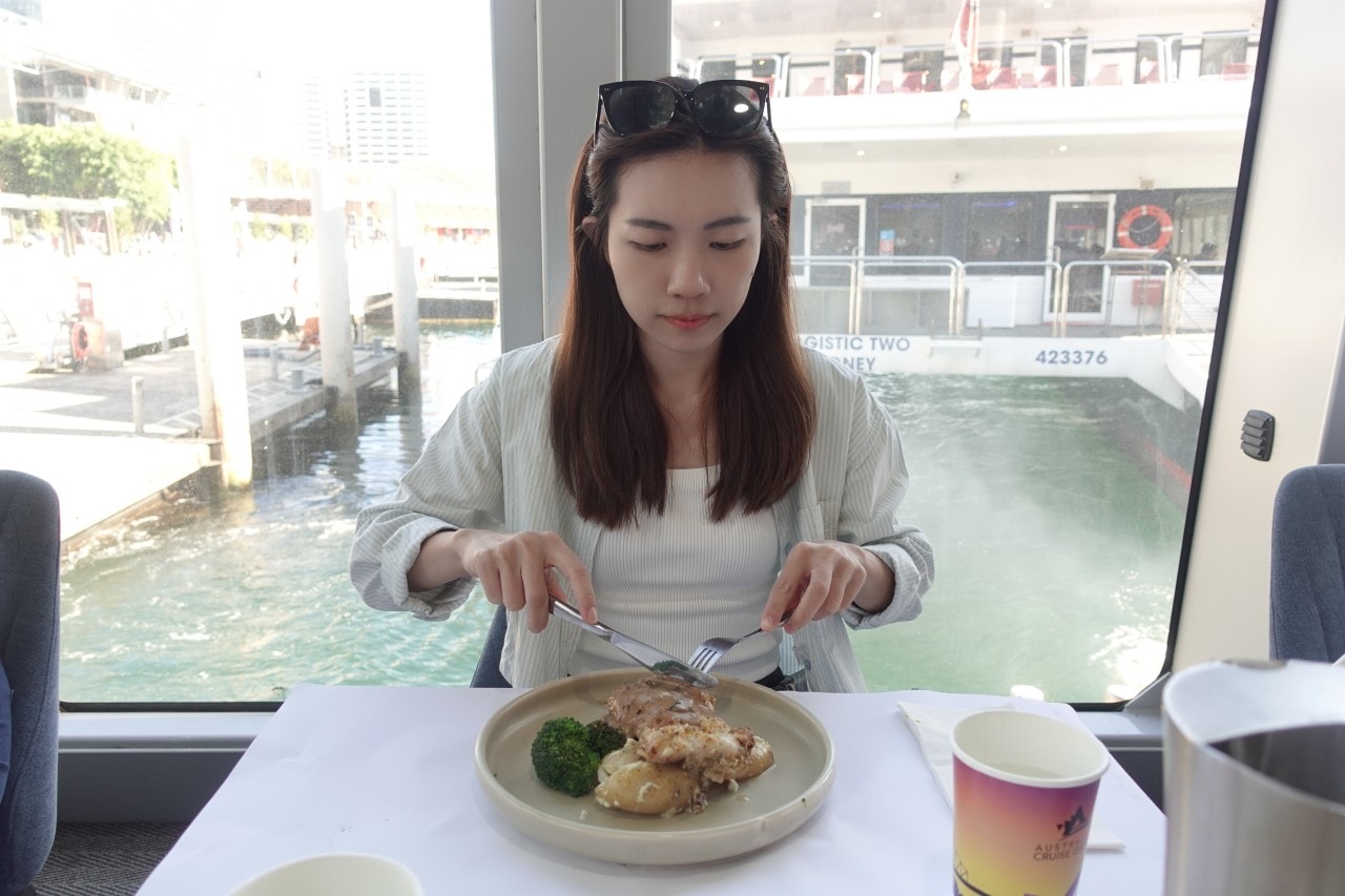 雪梨港黃昏遊船晚餐