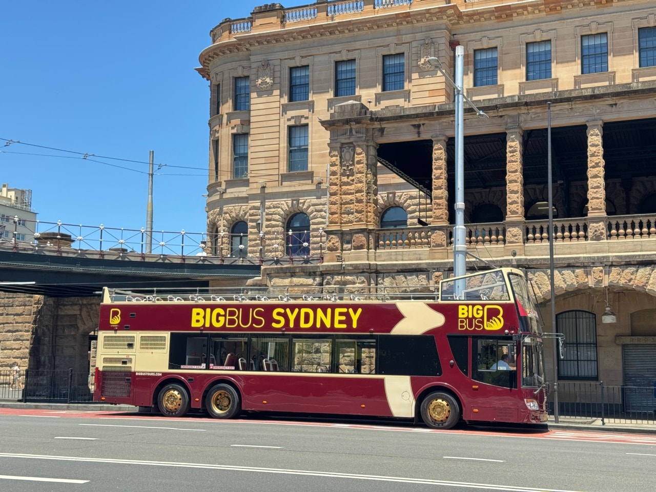 雪梨隨上隨下觀光巴士 Big Bus