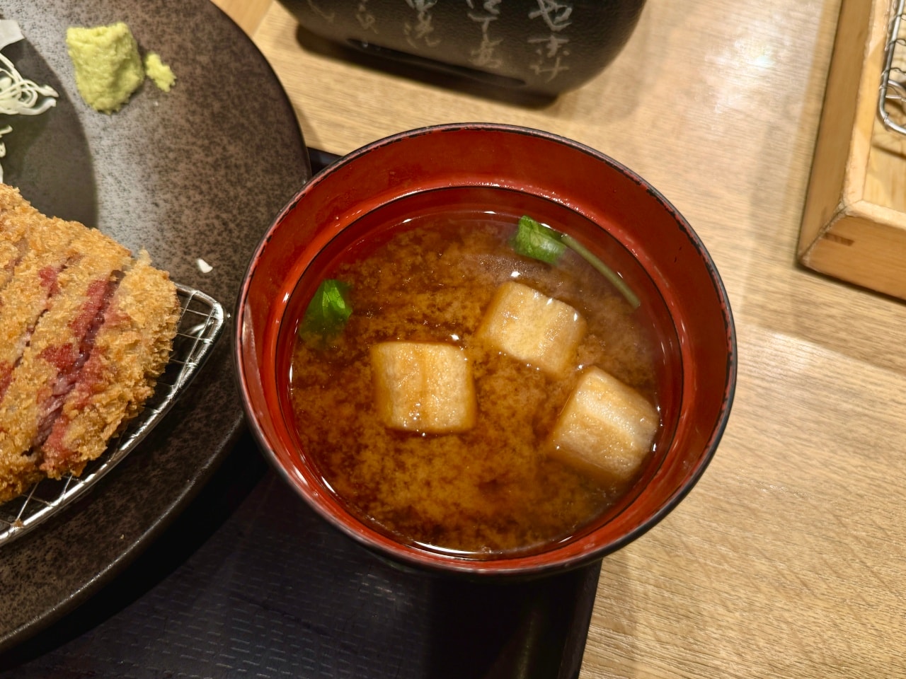 大阪梅田美食推薦「牛カツ京都勝牛」關西地區必吃的超強炸牛排連鎖專賣店! - 第6張圖 京都勝牛