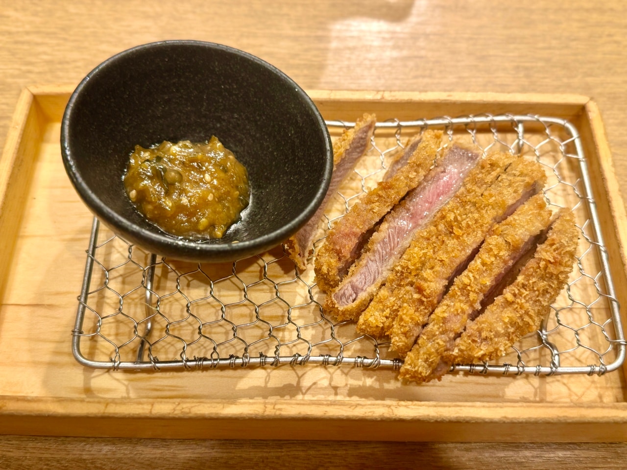 大阪梅田美食推薦「牛カツ京都勝牛」關西地區必吃的超強炸牛排連鎖專賣店! - 第11張圖 京都勝牛