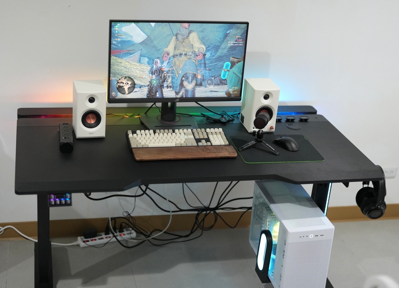 電競玩家必收「FUNTE Flying II RGB 電競升降桌」極致穩固耐重,享受高品質電競體驗! - 第24張圖 FUNTE Flying II RGB 電競升降桌