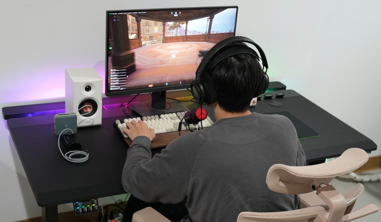 電競玩家必收「FUNTE Flying II RGB 電競升降桌」極致穩固耐重,享受高品質電競體驗! - 第9張圖 FUNTE Flying II RGB 電競升降桌