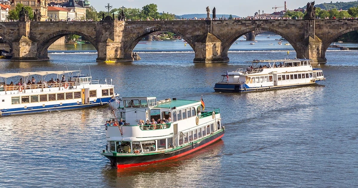 伏爾塔瓦遊船（Vltava River Cruise）