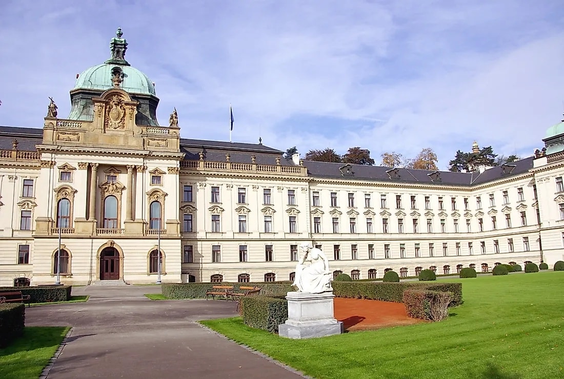 布拉格國會大廈 (Prague Parliament Building)