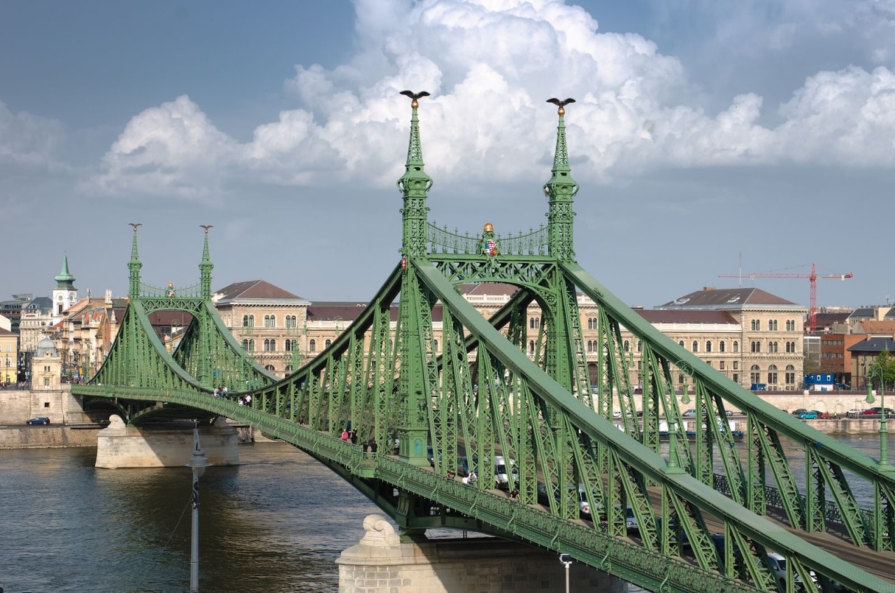 自由橋（Szabadság híd）