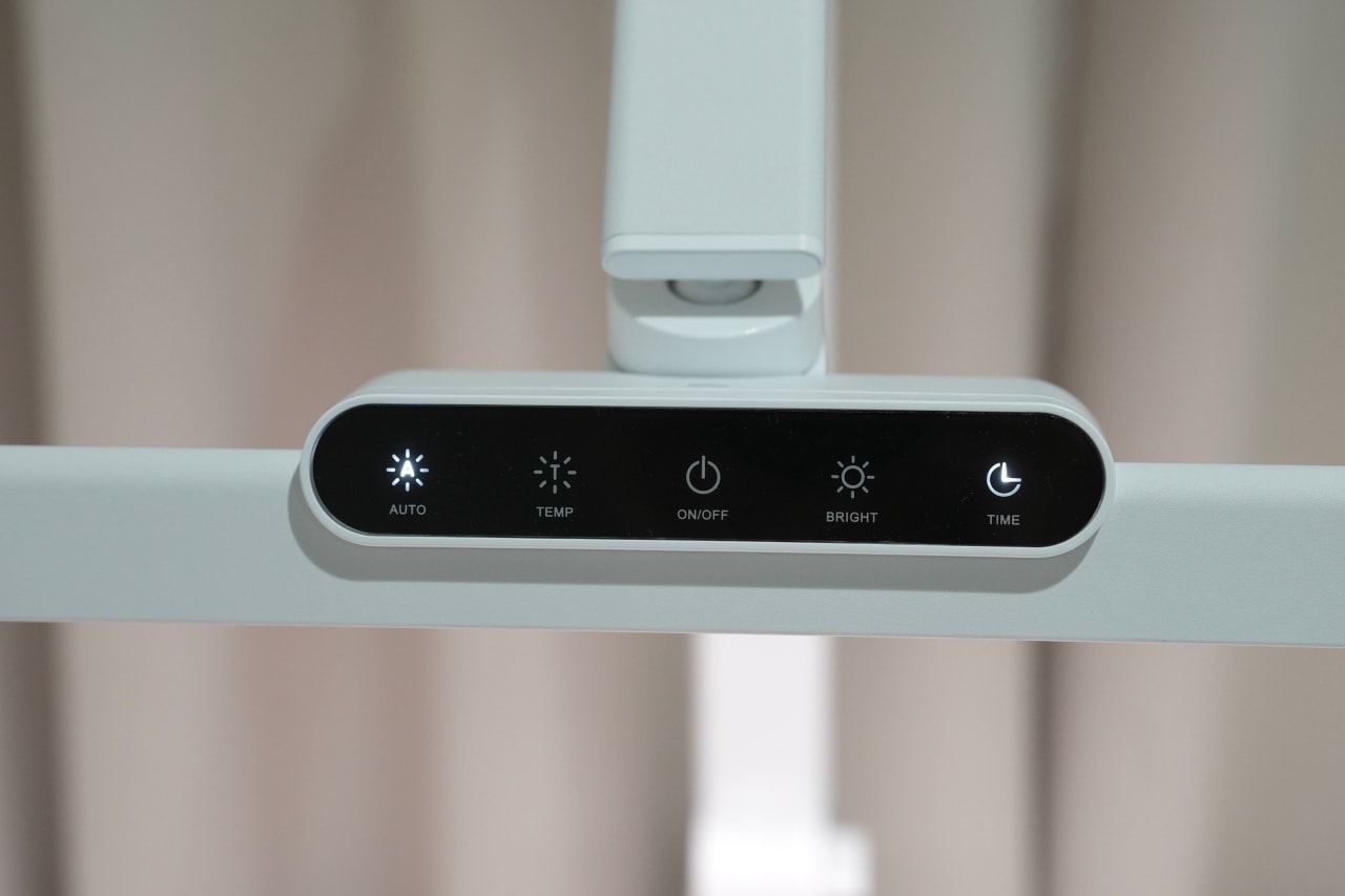 喜光全光譜–TIONE 全光譜 LED 護眼檯燈