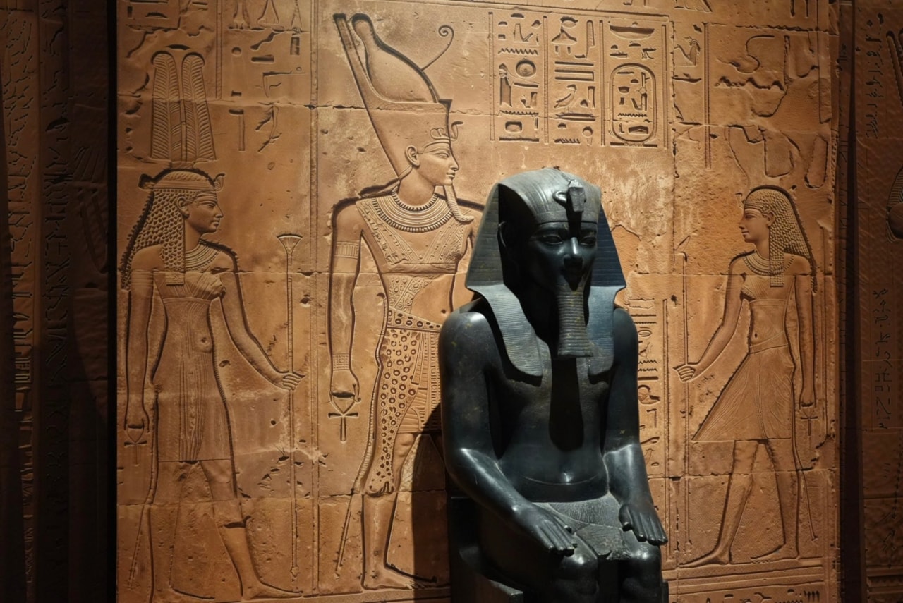 【2026台北華山必逛展覽】世界古文明沉浸體驗展:一場橫跨千年文明的時空漫遊!展區亮點、門票資訊、逛展心得全攻略! - 第3張圖 《世界古文明 沉浸體驗展》